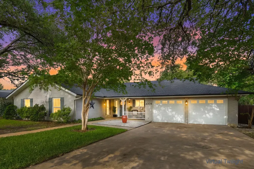 2004 Creekview Drive, Round Rock
