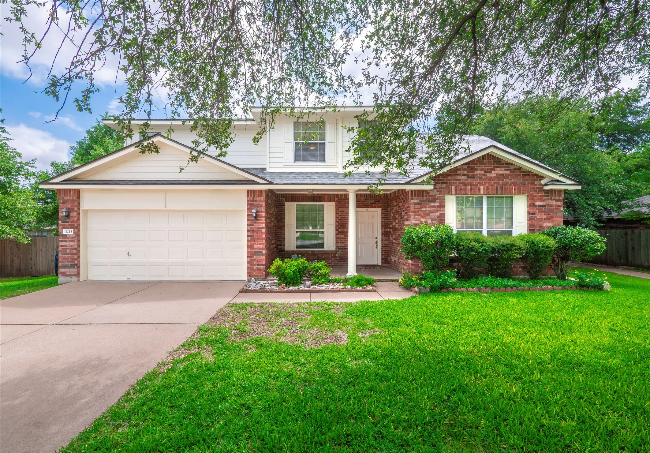 Photo of Listing #1725264