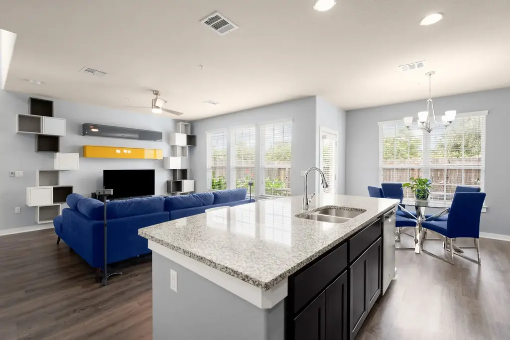 1101 E Parmer Lane 329, Austin