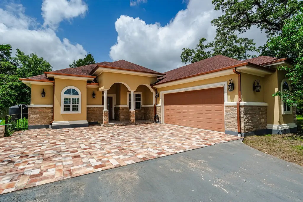 295 Pine Valley Loop, Smithville