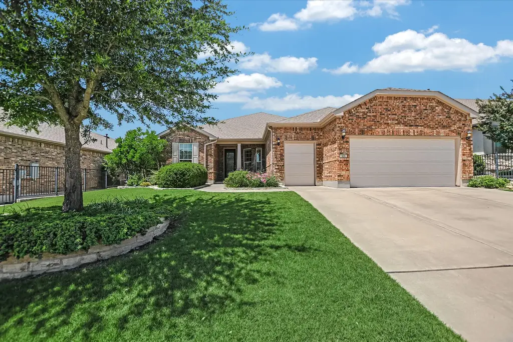 906 Holiday Creek Lane, Georgetown