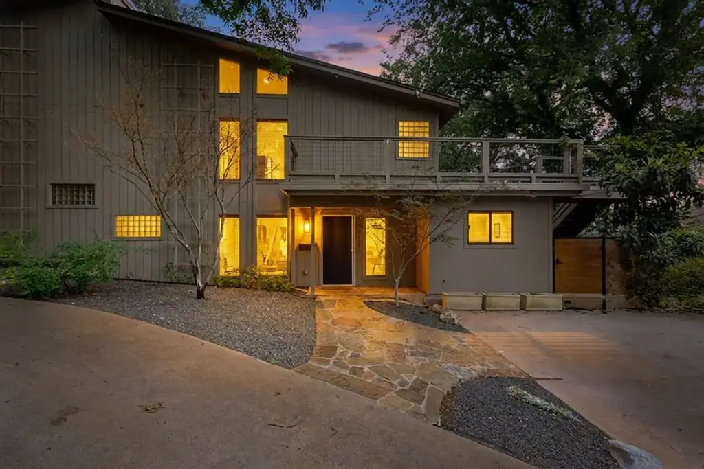 3711 Meredith Street, Austin