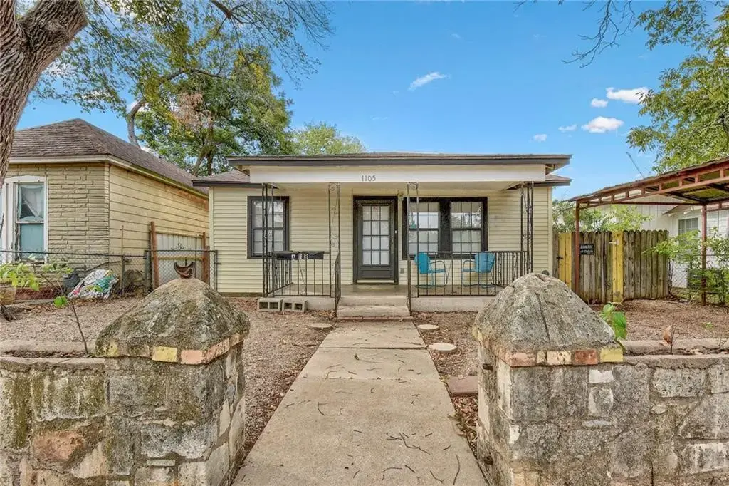 1105 E 3rd Street A, Austin