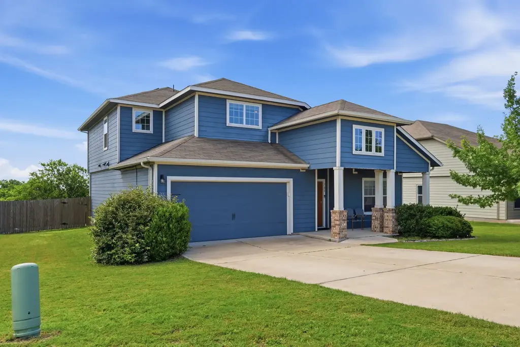 701 Liard River Road, Hutto