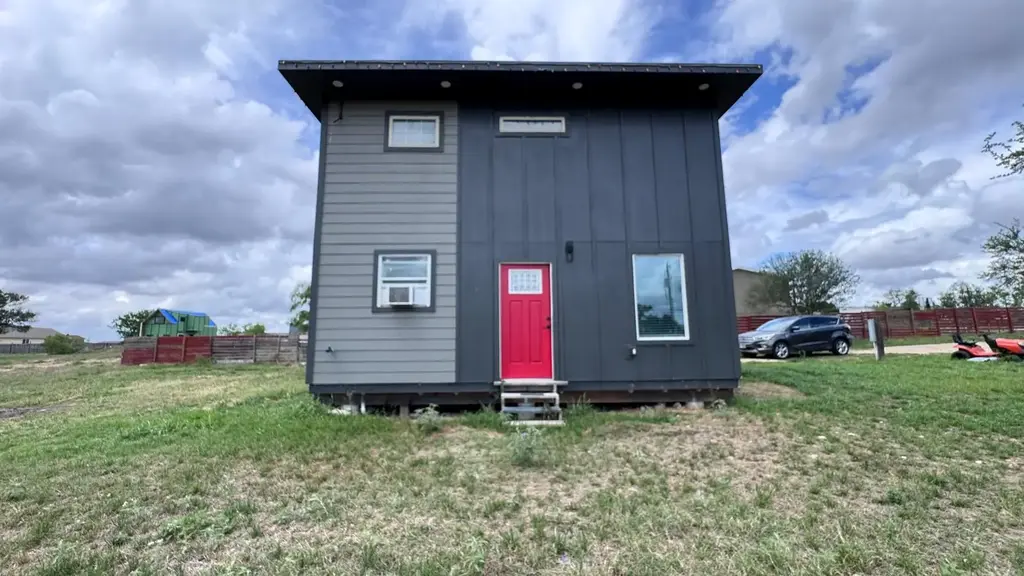 103 Crystal Cliffs Drive, Cedar Creek