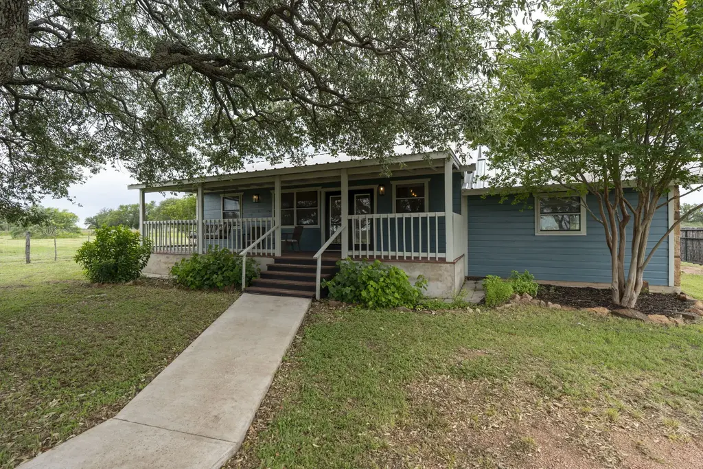 225 Ischar Lane, Mason