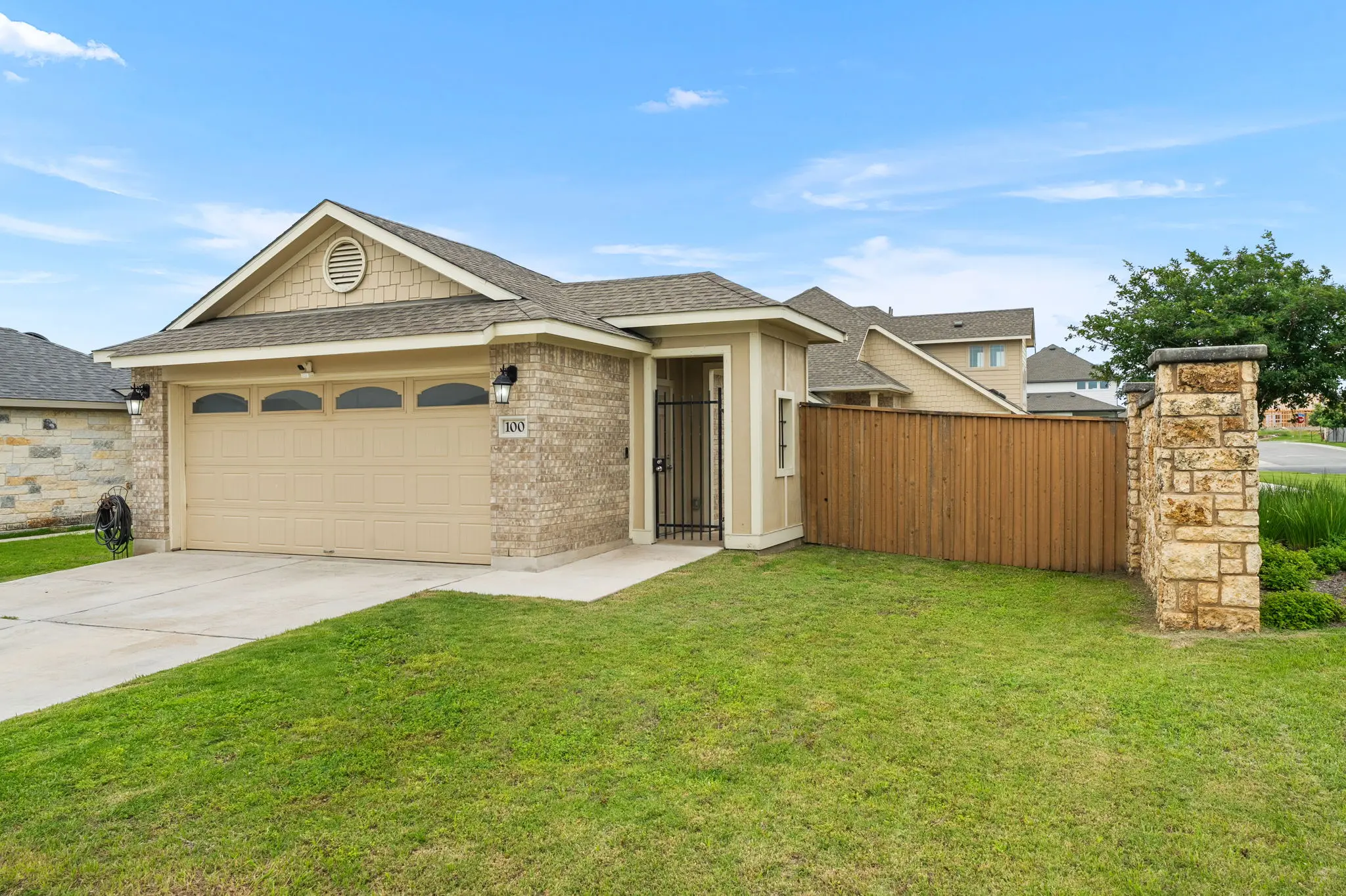 Photo of Listing #8693186