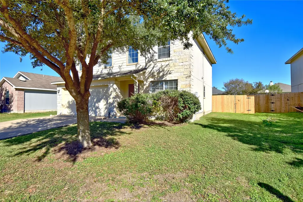 106 Phillips Street, Hutto