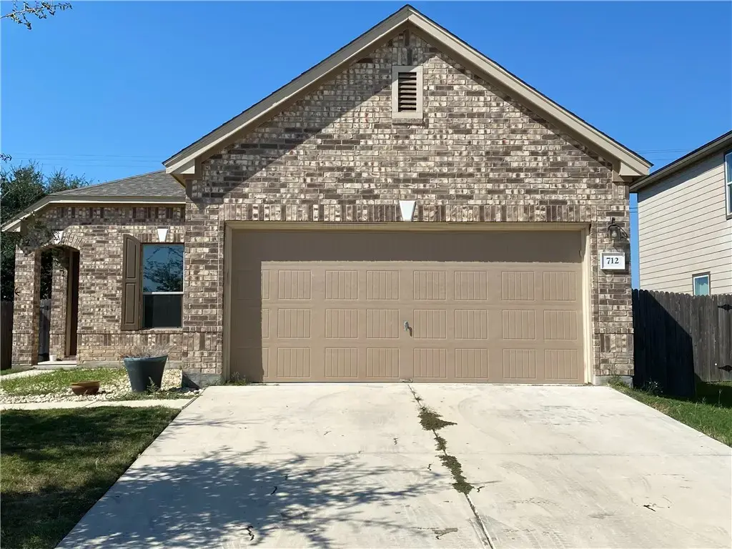 712 Estes Park, Taylor