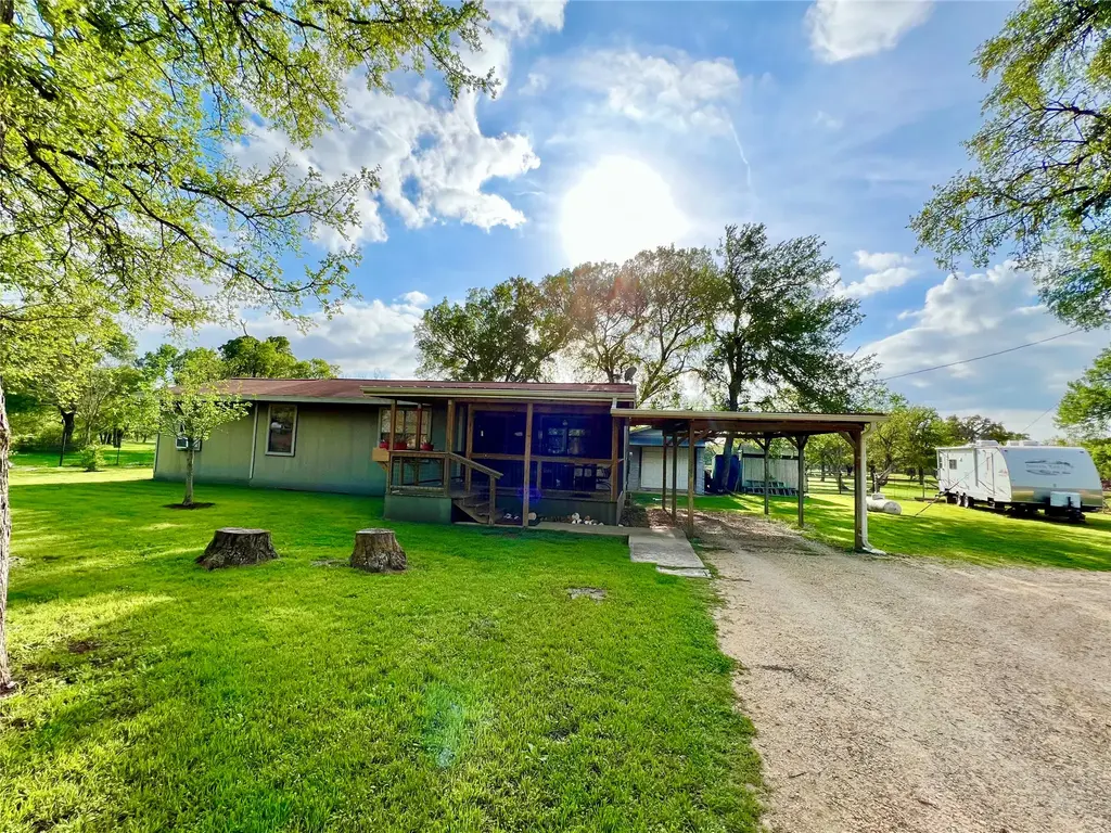 2700 County Road 305, Jarrell