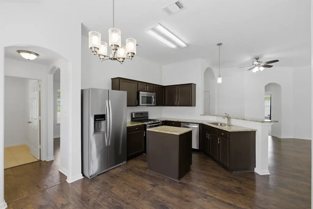 120 Edison Drive, Hutto