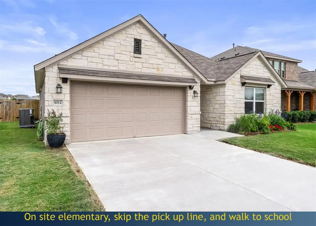 1012 S San Marcos Street, Manor