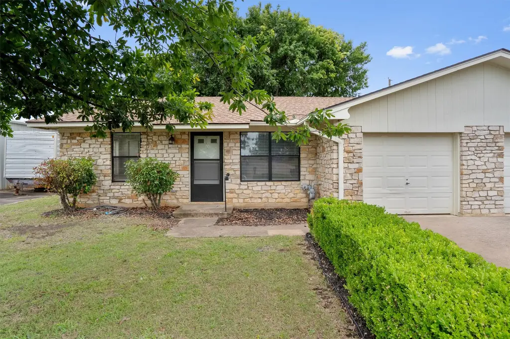 2805 Davis Street A, Taylor