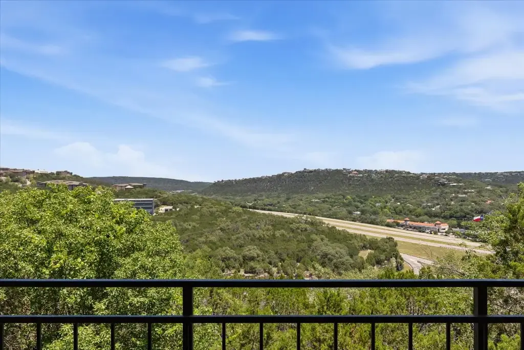 6000 Shepherd Mountain Cove 618, Austin