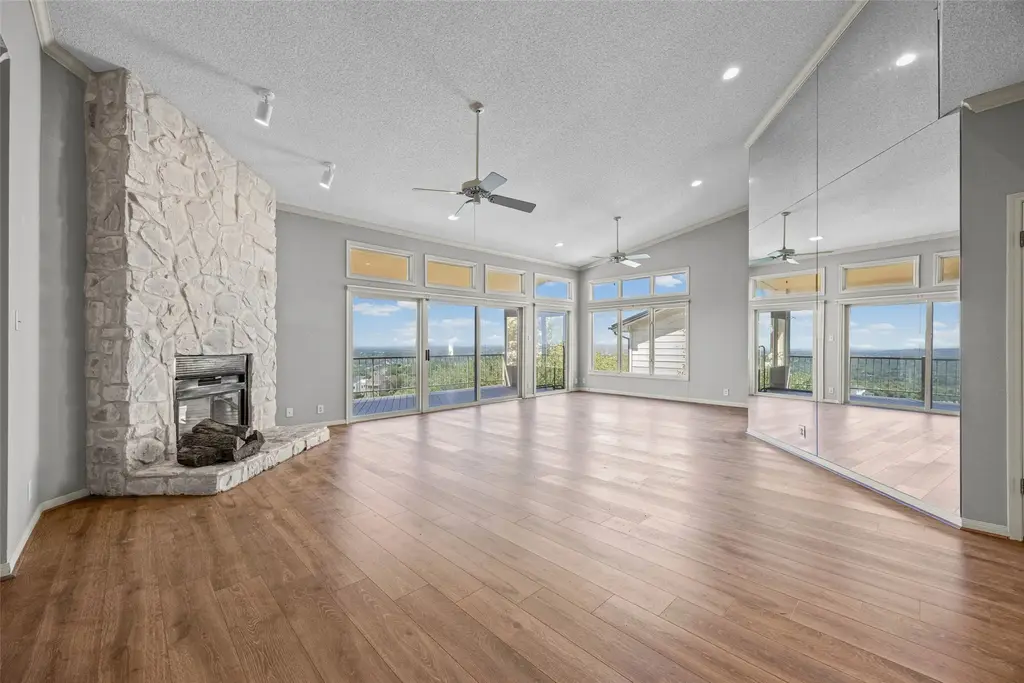 114 Paragon Court, Lakeway