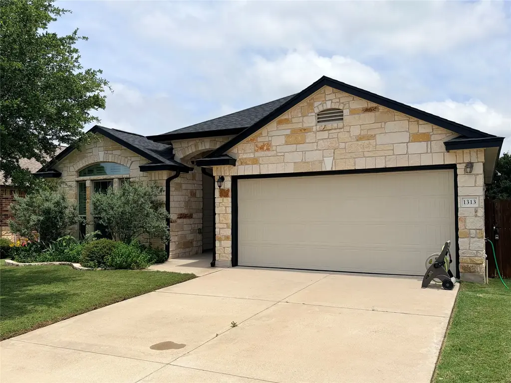 1313 Fawn Lily Drive, Temple