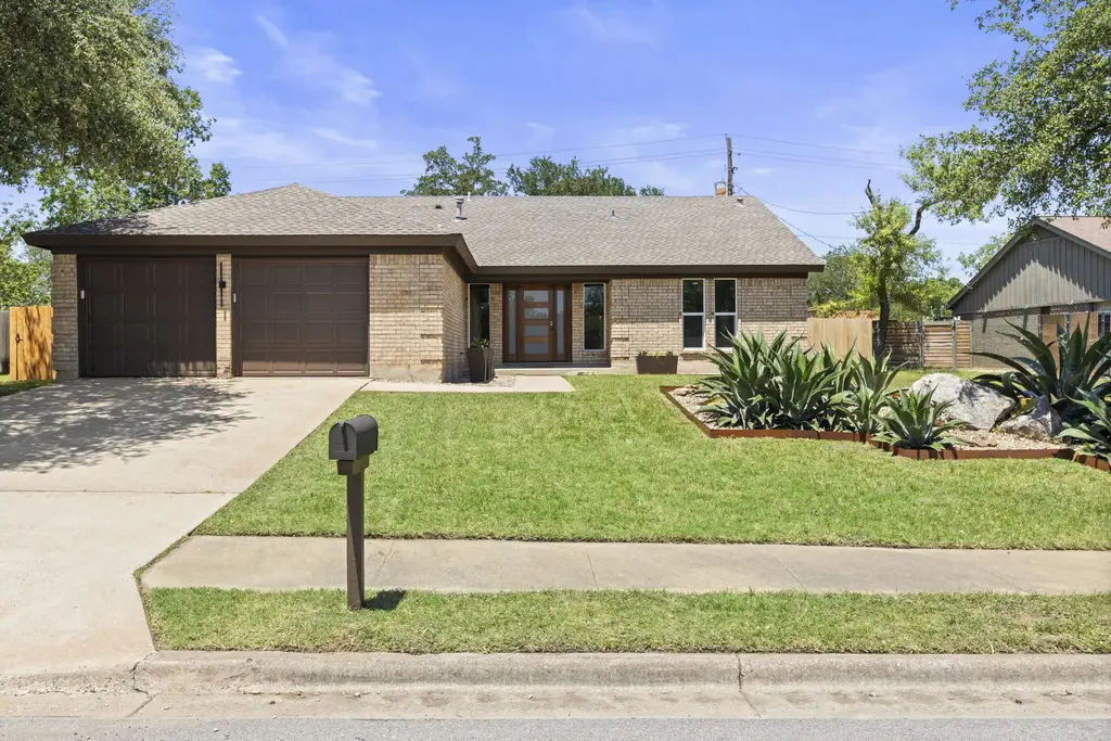 4008 Balcones Woods Drive, Austin
