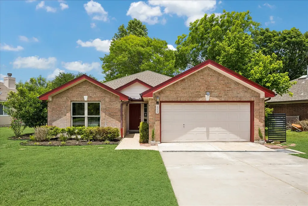 111 Finch Lane, Georgetown