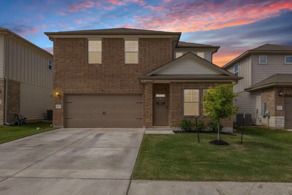 1011 Round Bale Road, Hutto