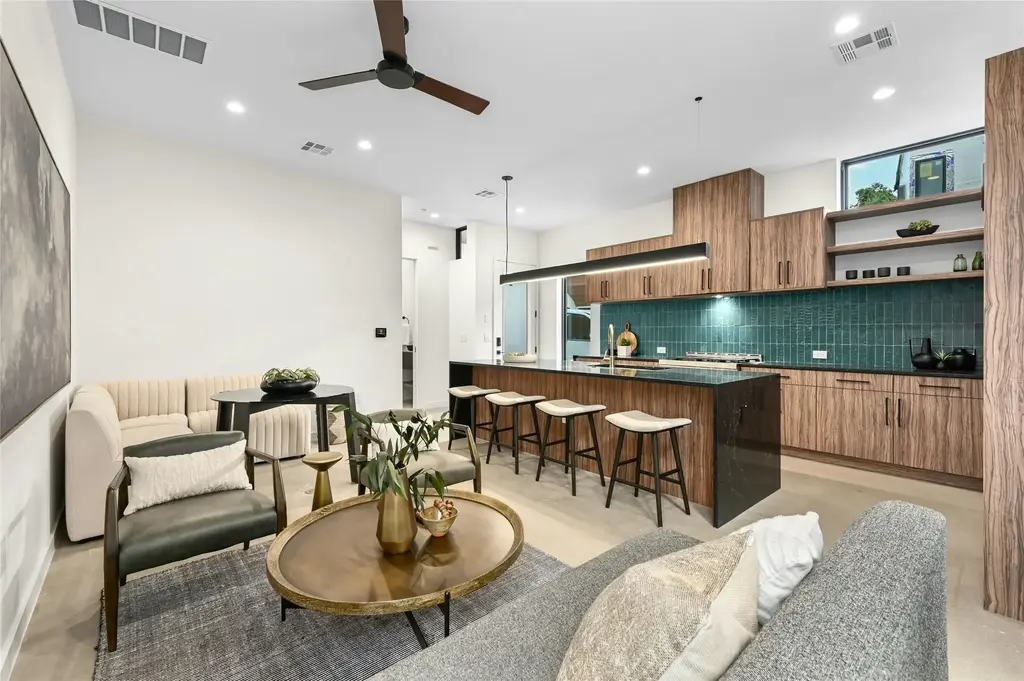 219 Lessin Lane Unit 6, Austin