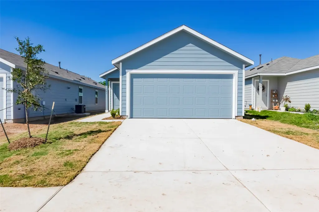 151 Pink Footed Pass, Uhland