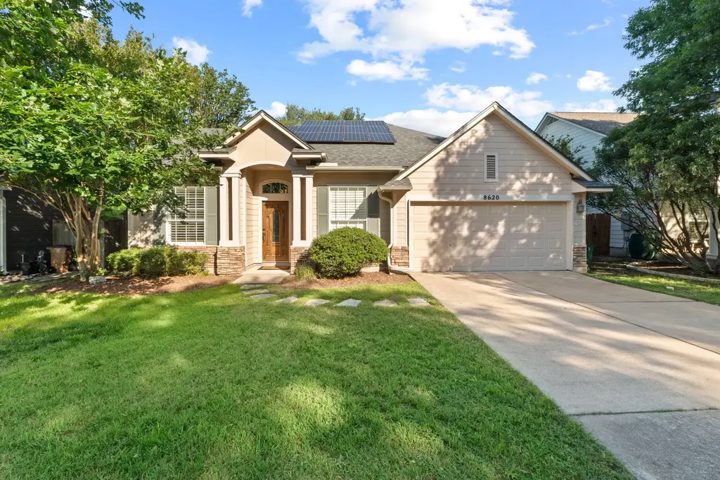 8620 Little Laura Drive, Austin