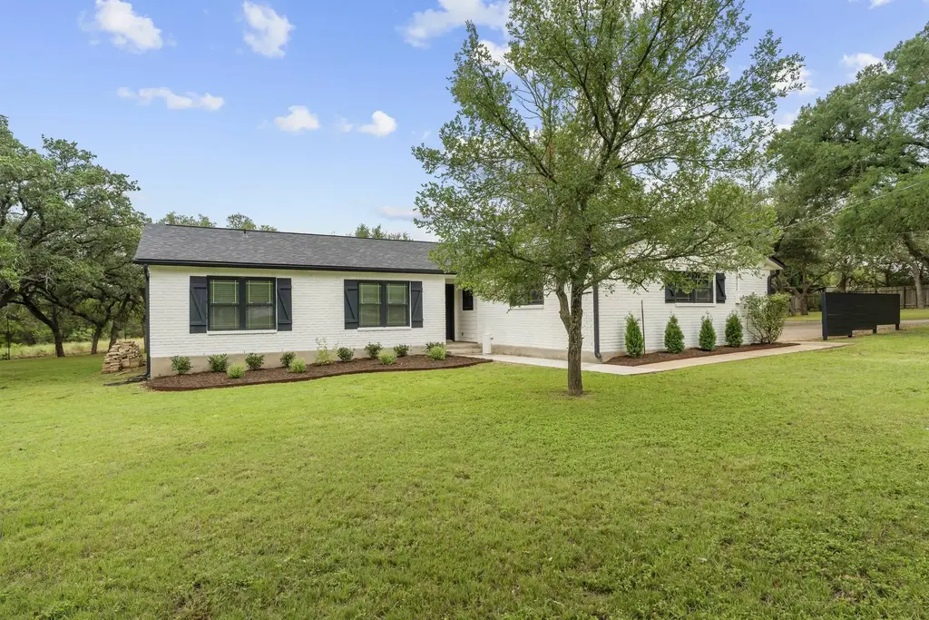 294 Buck Bend, Georgetown