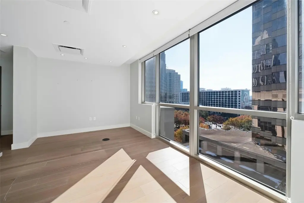 200 Congress Avenue 903, Austin