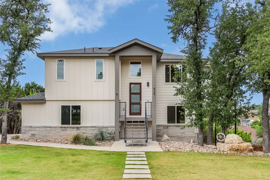 429 Summit Ridge Drive N, Lago Vista