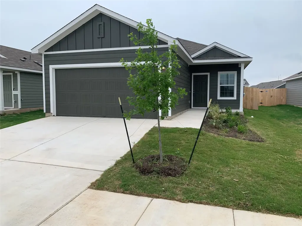 427 Bullhead Road, Bastrop