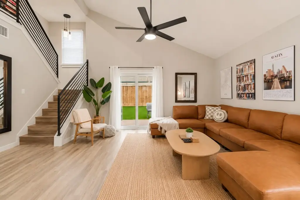 5405 Meadow Crest, Austin