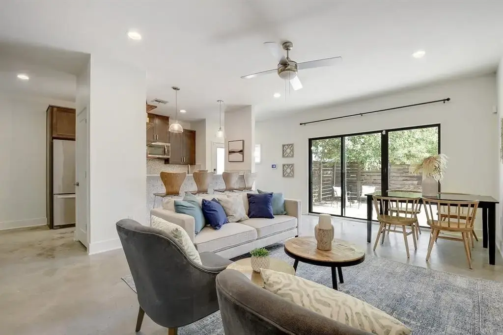 2101 Montopolis Drive 10, Austin