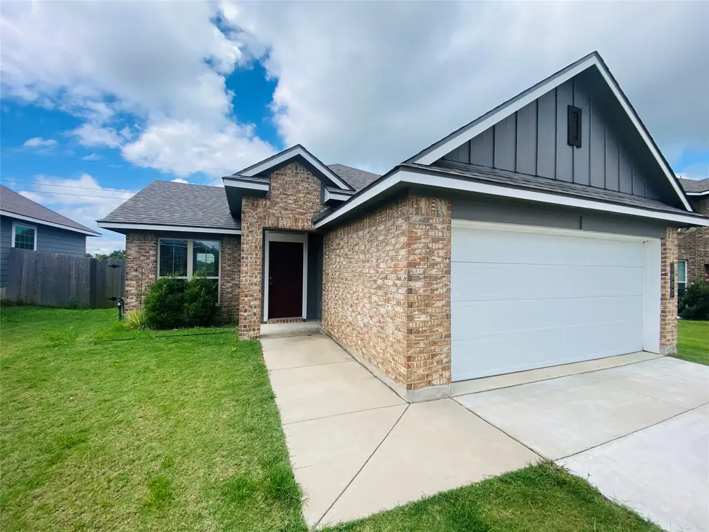 1907 Delano Drive, Temple