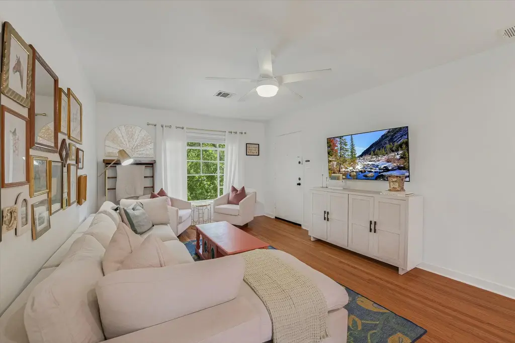 3309 Grooms Street 208, Austin