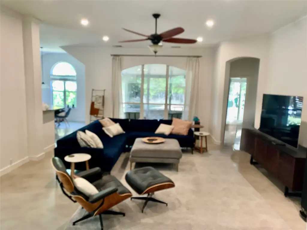 613 Carismatic Lane, Austin