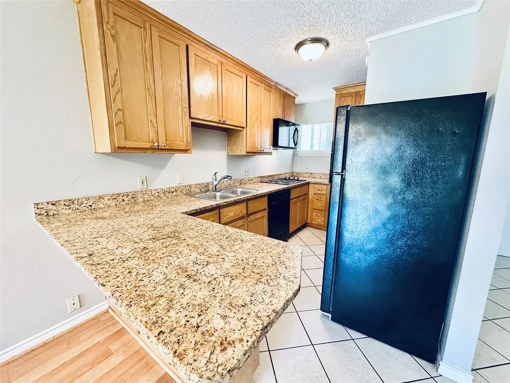 601 W 11th Street 114, Austin