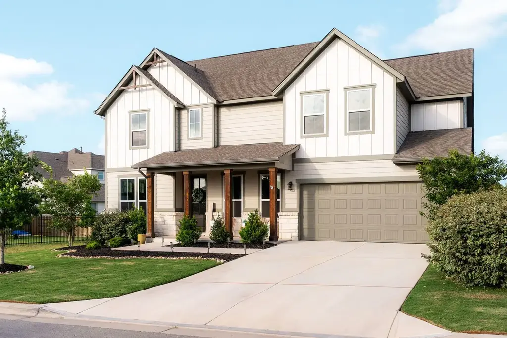 137 Crescent Moon Court, Dripping Springs