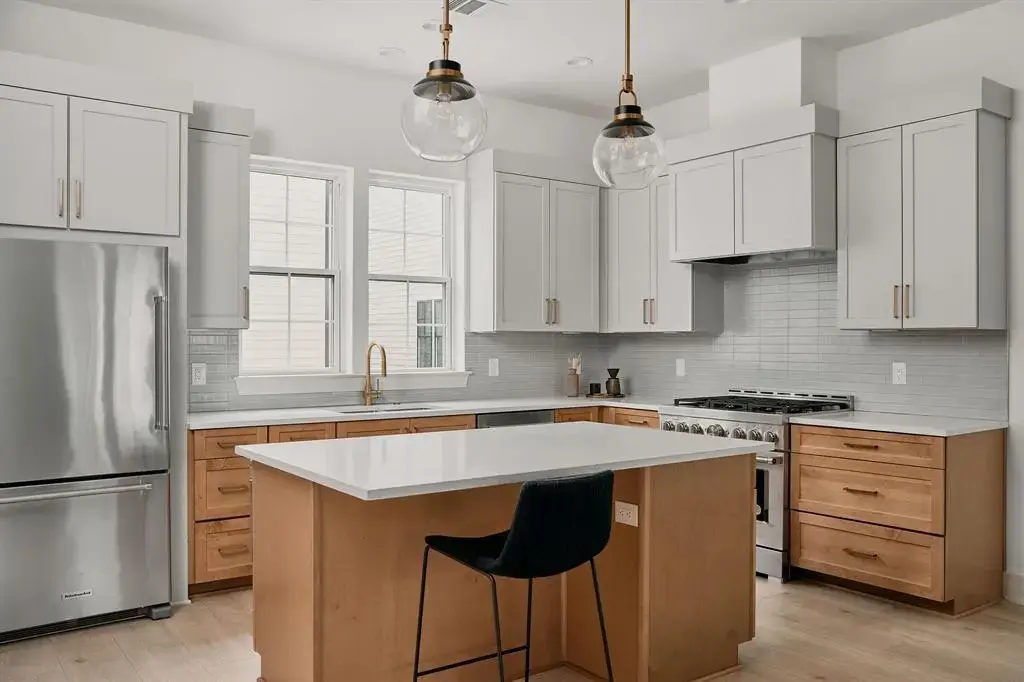 2209 Woodland Avenue 601, Austin