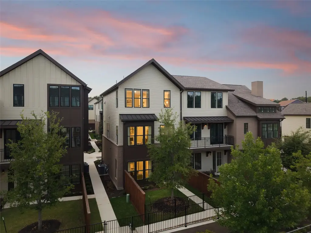 2209 Woodland Avenue 203, Austin