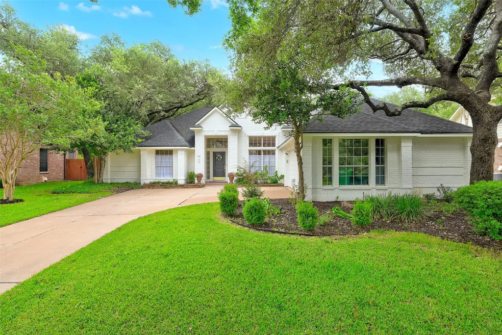 2025 Saint Andrews Drive, Round Rock