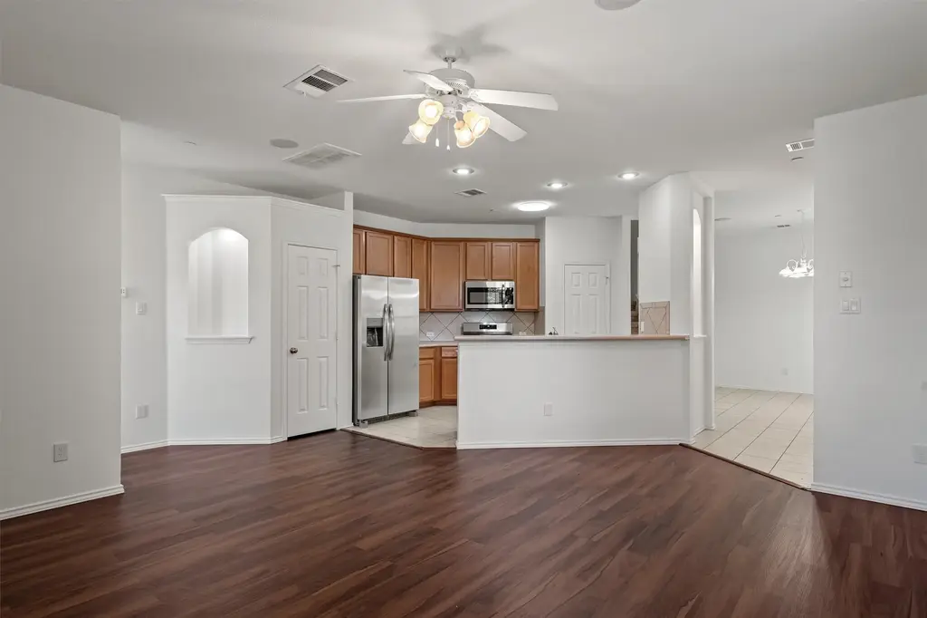 9201 Brodie Lane 203, Austin