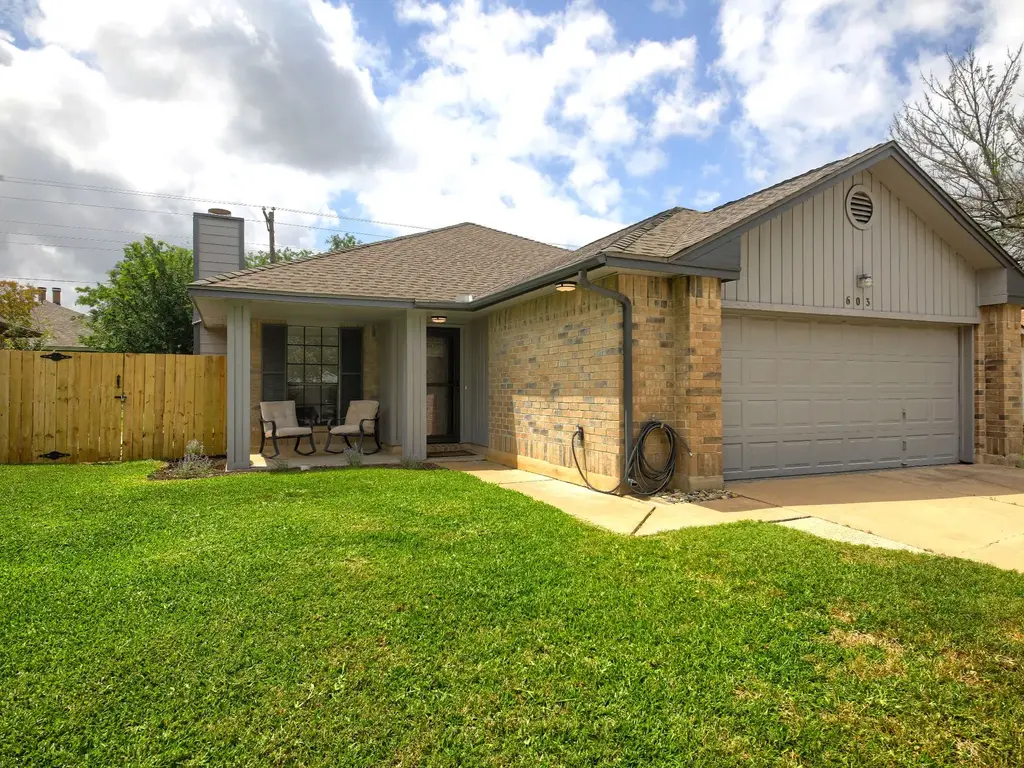 603 Saunders Drive, Round Rock