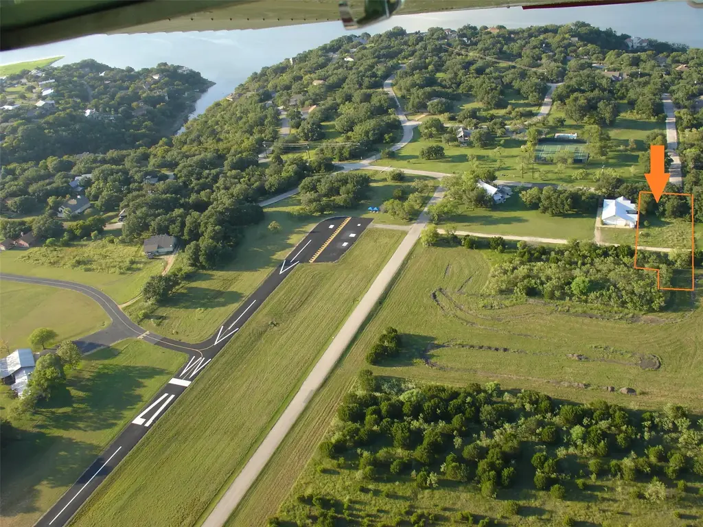 213 Coventry (lot 340) Road, Spicewood