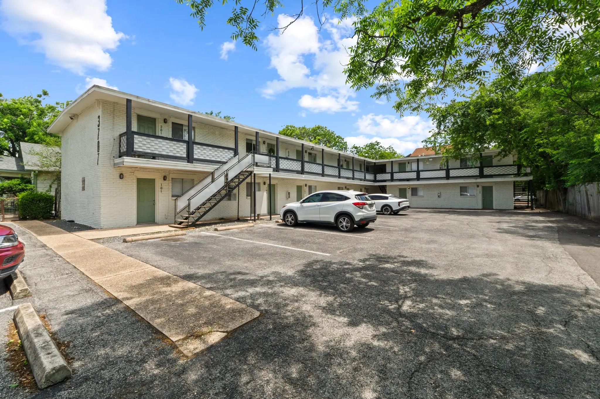 Photo of Listing #8292949