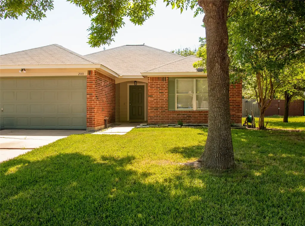 200 Quail Circle, Hutto