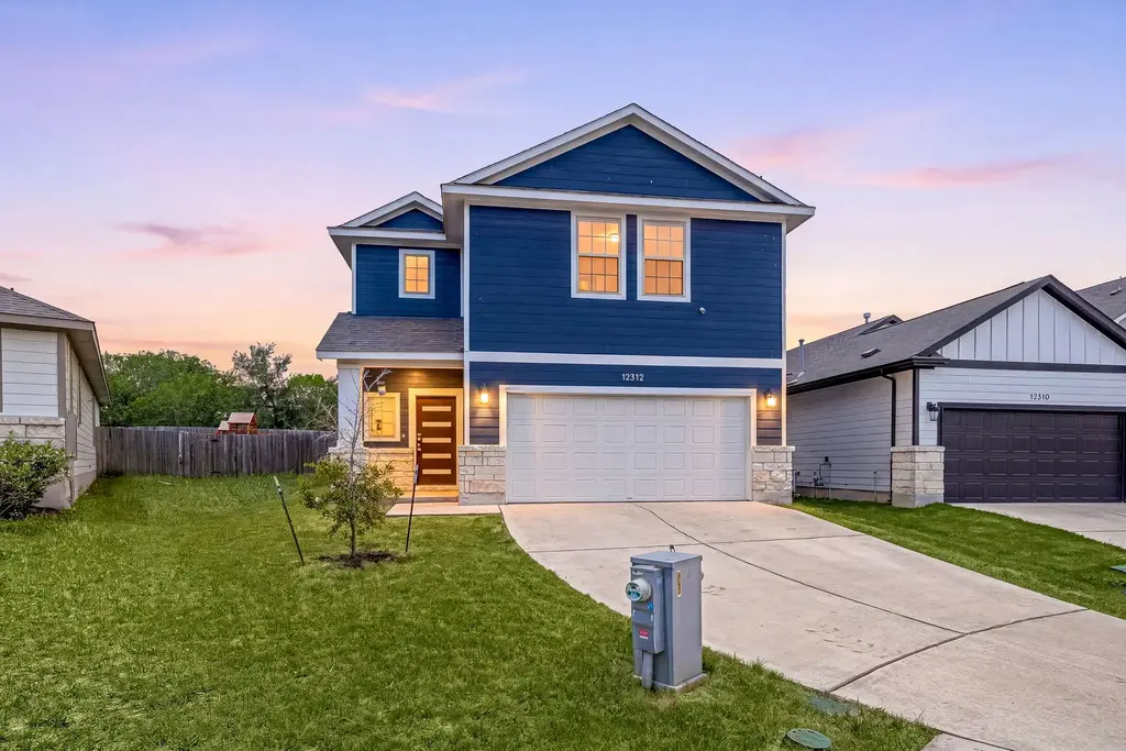 12512 Zenyatta Drive, Buda