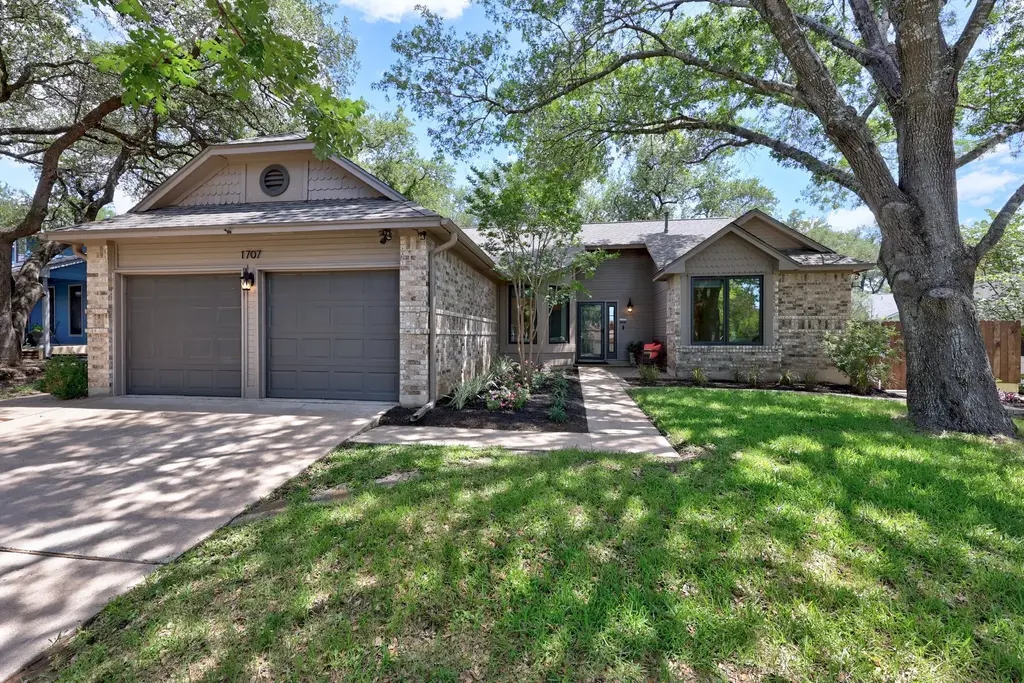 1707 Woodwind Lane, Austin