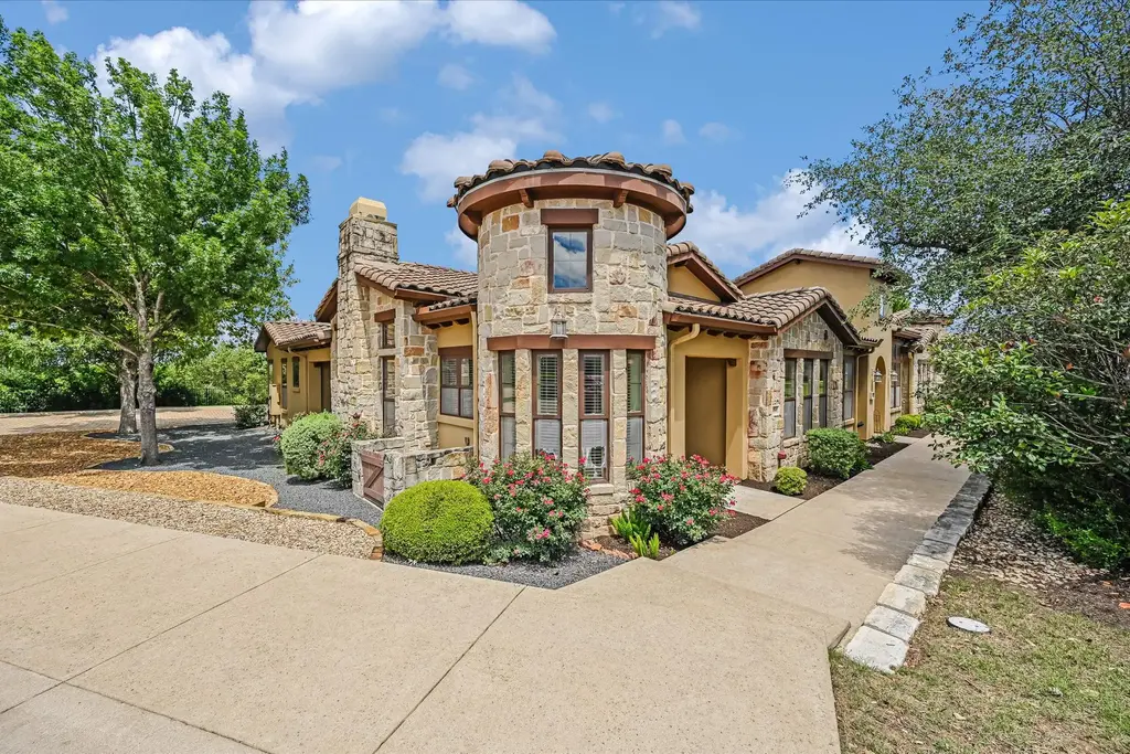 103 Rivalto Circle 1, Lakeway