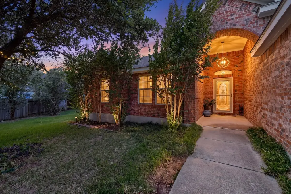 2400 White Stallion Way, Leander