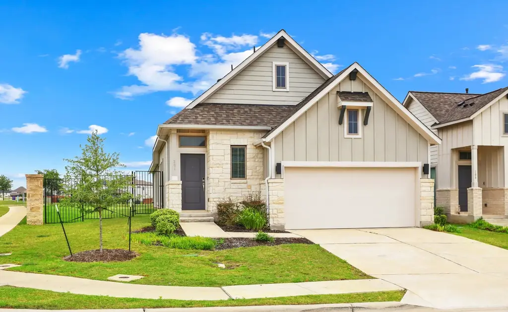 201 Banyon Drive, Liberty Hill